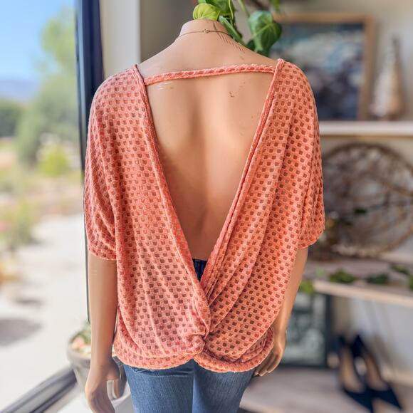 The Buckle, DayTrip, Textured Tillman Top w/ Twisted Open Back, Women’s X-Large - Picture 3 of 8